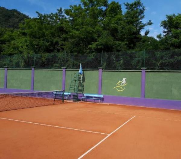 romagnano campo da tennis