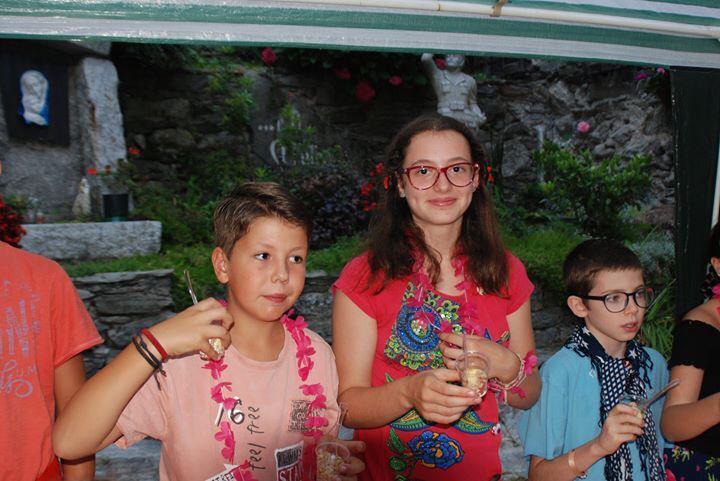 Rassa ospita la festa dei nuovi figli dei fiori