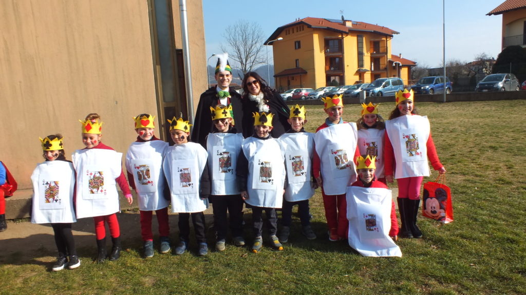 Scuole Serravalle sfilata carnevale 2020