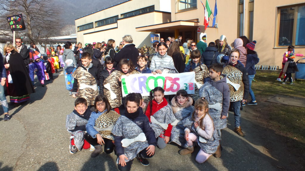 Scuole Serravalle sfilata carnevale 2020