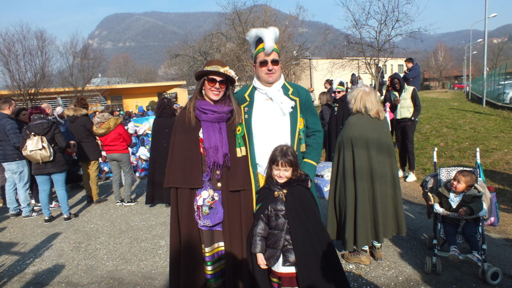 Scuole Serravalle sfilata carnevale 2020