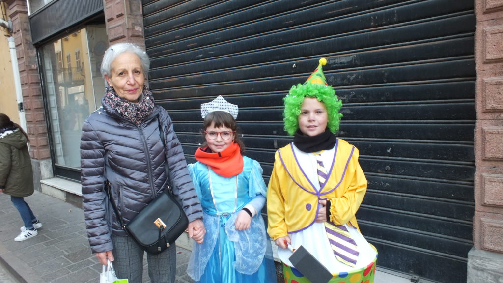 Scuole Serravalle sfilata carnevale 2020