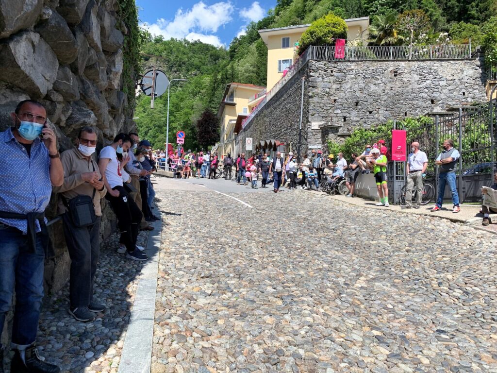 Varallo accoglie il Giro