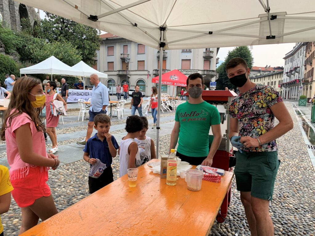 Volley nell'acqua e magia: l'Alpàa Festival sfida il maltempo. Le foto