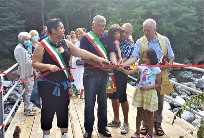 Inaugurato il nuovo ponte che collega Quarona e Varallo