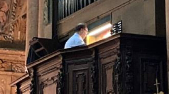 L’organista Riccardo Zoja