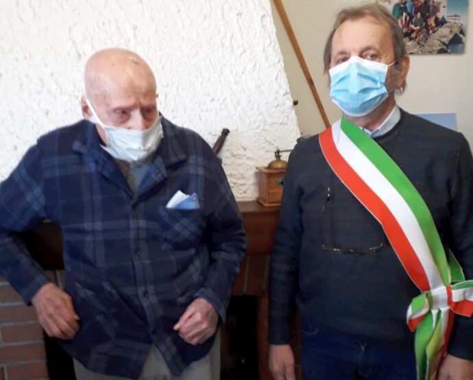 Nonno Gaudenzio diventa l'uomo più anziano d'Italia