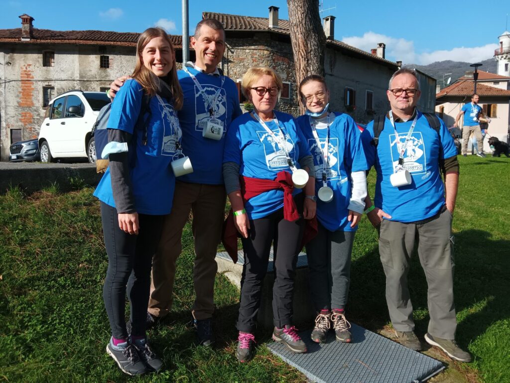 Quarona più di 200 persone alla camminata gastronomica: le foto