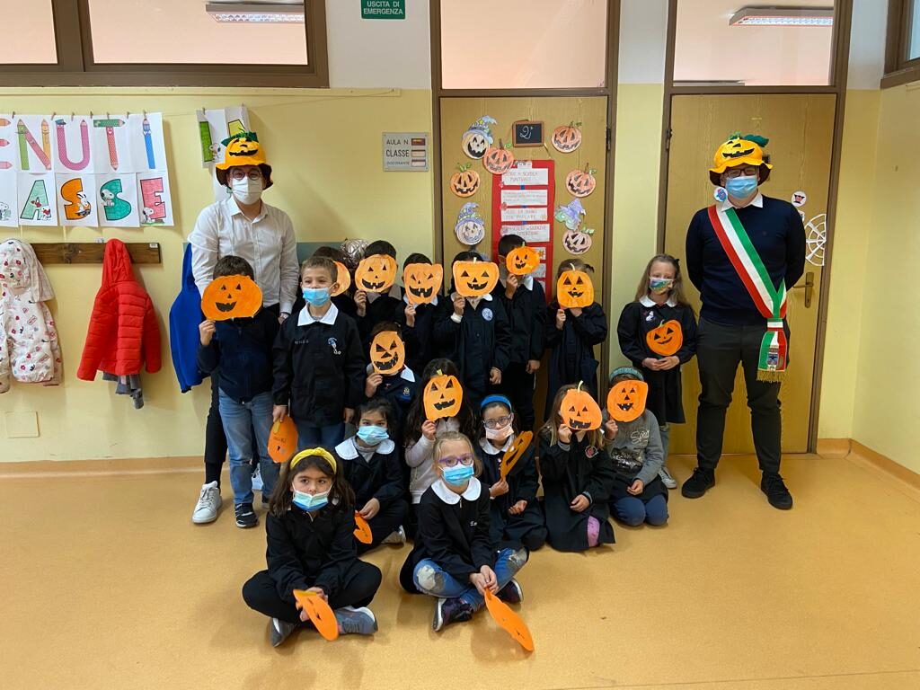 Valduggia nuovo sindaco incontra gli alunni della primaria: le foto