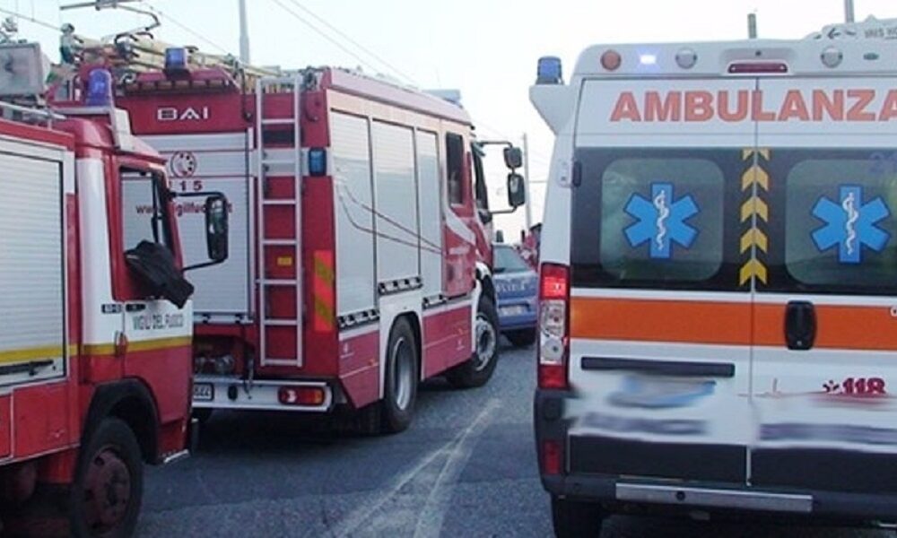 vigili del fuoco e ambulanza