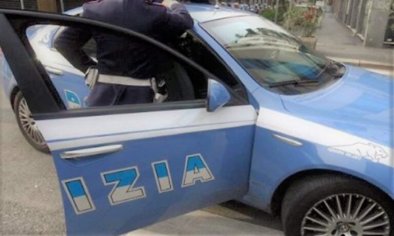 Dà in escandescenze in questura: donna arrestata per tentata estorsione (e minacce) a un 78enne