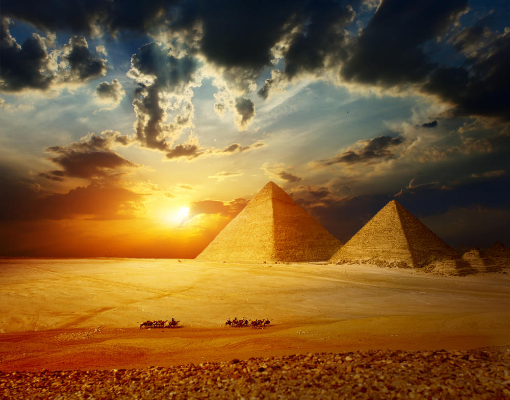 Le piramidi di Giza (Depositphotos)