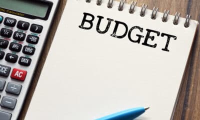 Scritta budget (© Depositphotos)