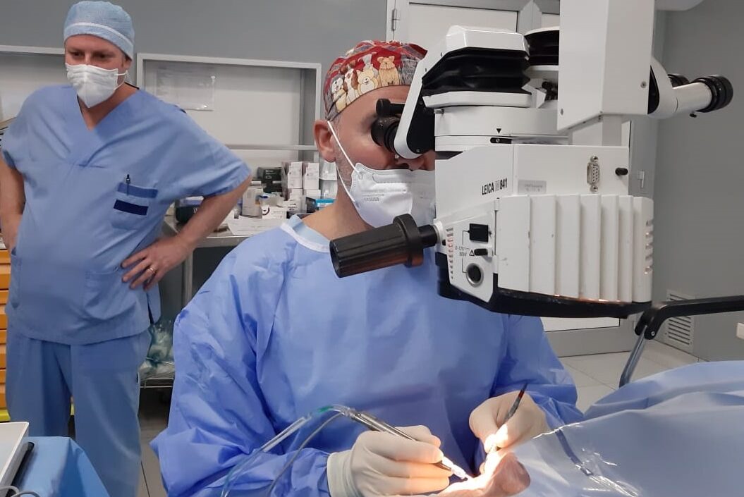 Operazione per la correzione dei difetti visivi