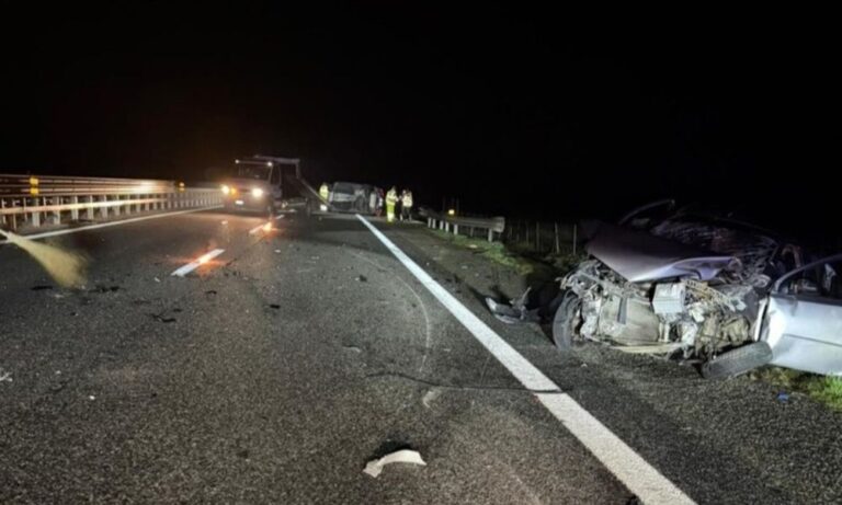Incidente nella notte sull’autostrada: quattro feriti. LE FOTO