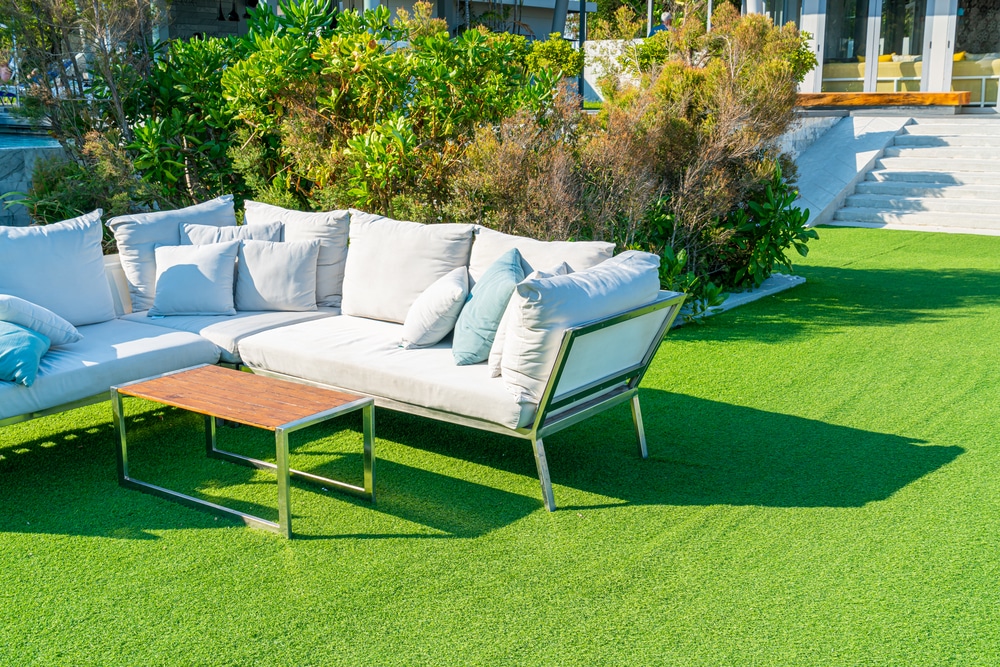 Giardino perfetto in erba sintetica