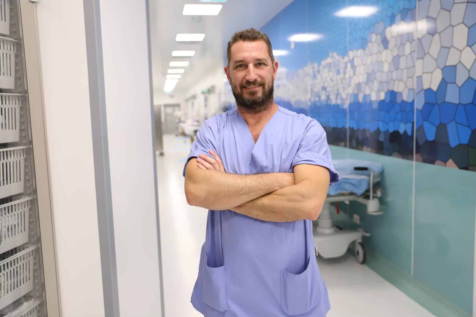 Il Dr. Andrea Vicario, ortopedico di Habilita I Cedri di Fara Novarese